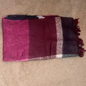 Women’s American Eagle Outfitters Scarf